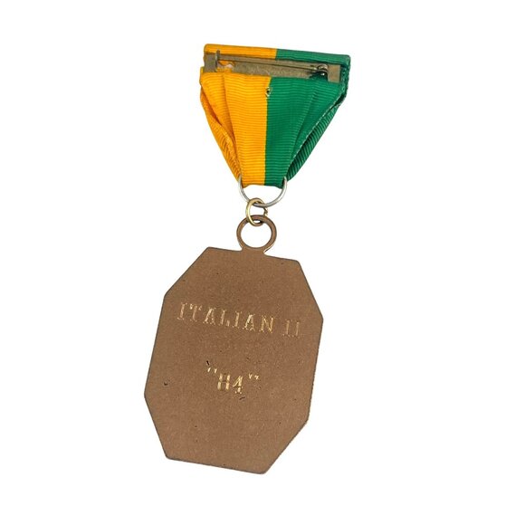 Vintage Don Bosco Tech Italian II 1983 Scholastic Bronze Medal With Yellow Green - Picture 3 of 6